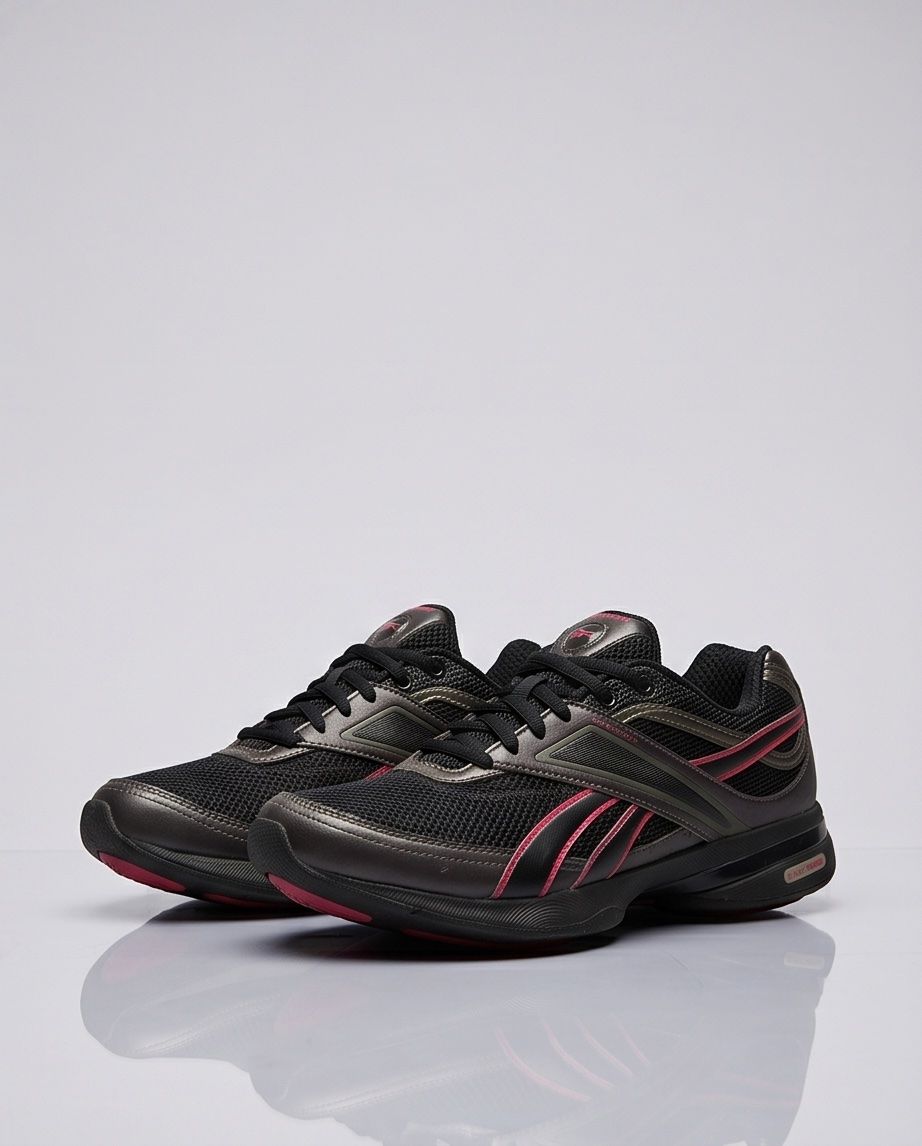 Reebok Chaussures femmes: Reebok baskets - bon état - 38 – D'occasion à Vuisternens-Romont par gol_xp6p