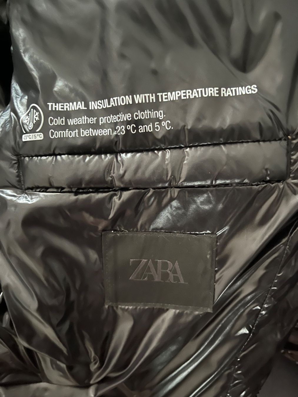 Zara Vestes: ZARA - shiny Puffer (Grösse S) – Neuf (Voir description) à Visp par scallyuri 3