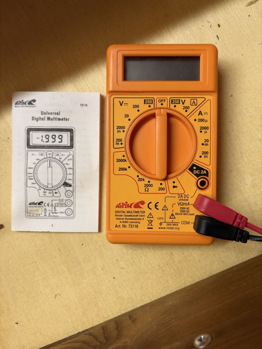 Mesurer: Alpine Universal Digital Multimeter – D'occasion à St. Gallen par macauktion