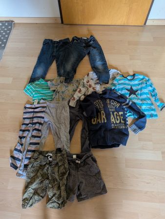 Kinderkleider Konvolut verschiedene Marken Grösse 116.