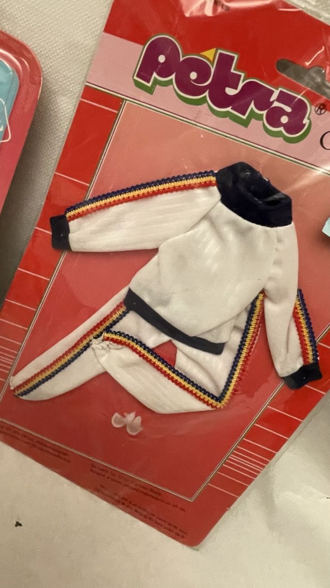 Bambole: Petra Fashions, NRFB , OVP. – Nuovo e nell'imballaggio originale da BÜLACH venduto da arun8184 3