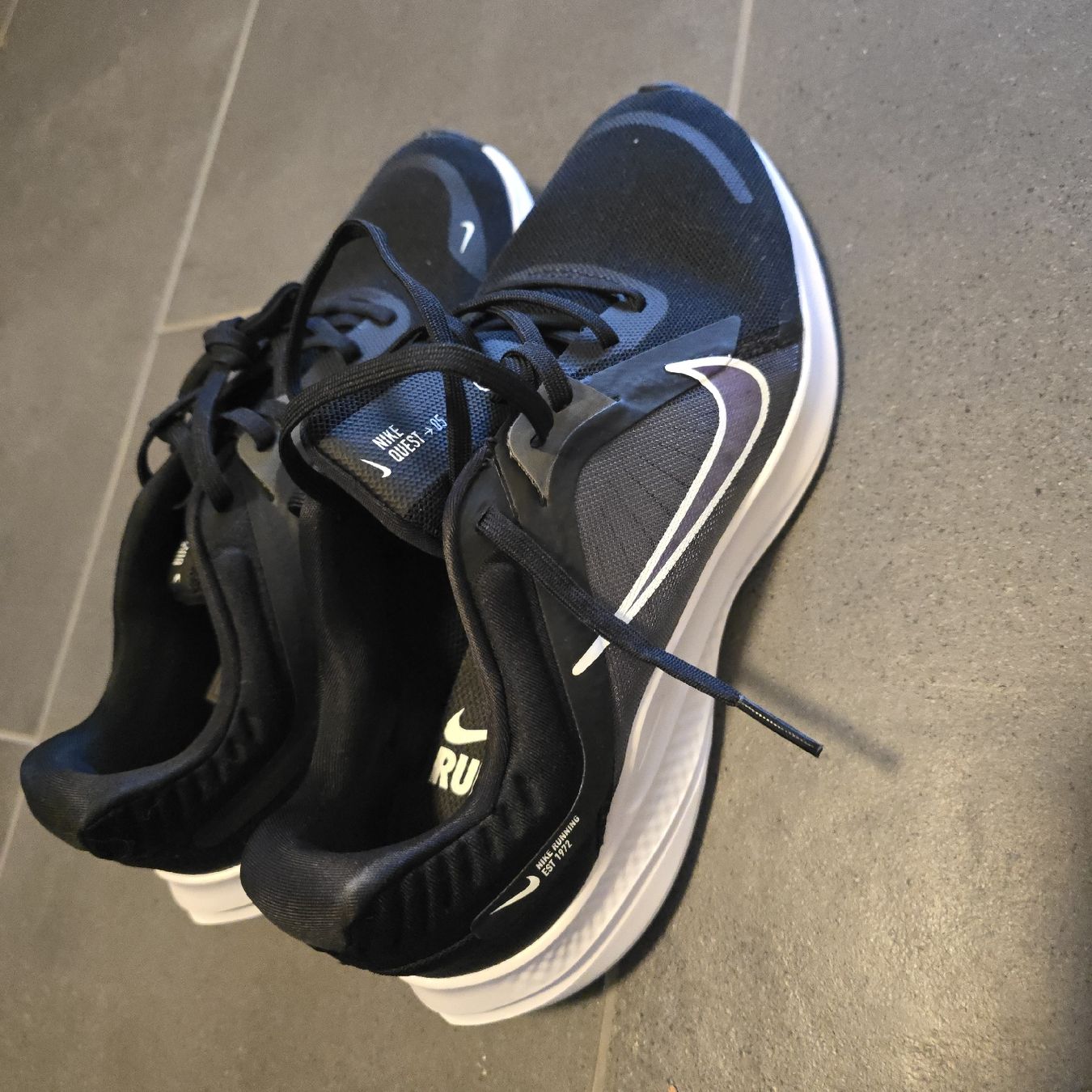 Nike Scarpe da uomo: Nike running  – Nuovo e nell'imballaggio originale da Zürich venduto da lar_d9pc