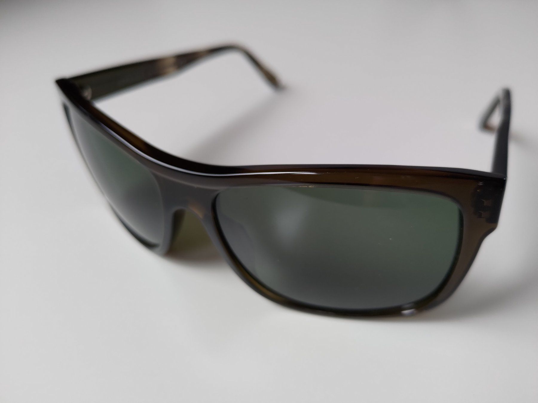 Versace Brillen & Gläser: Sonnenbrille von Versace VE 4179 – Gebraucht aus Attinghausen von muenz