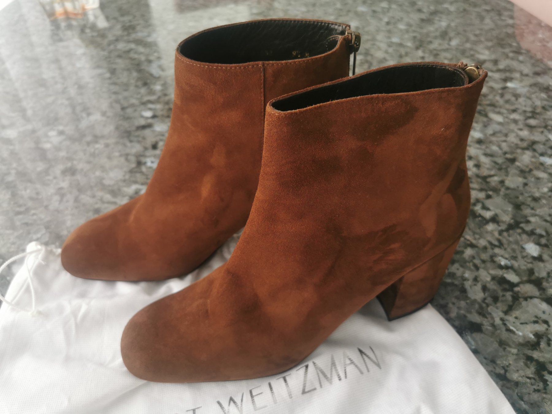 Scarpe da donna: Neue Stuart Weitzman Stiefeletten Grösse 40.5 – Nuovo (secondo la descrizione) da Luzern venduto da heart100