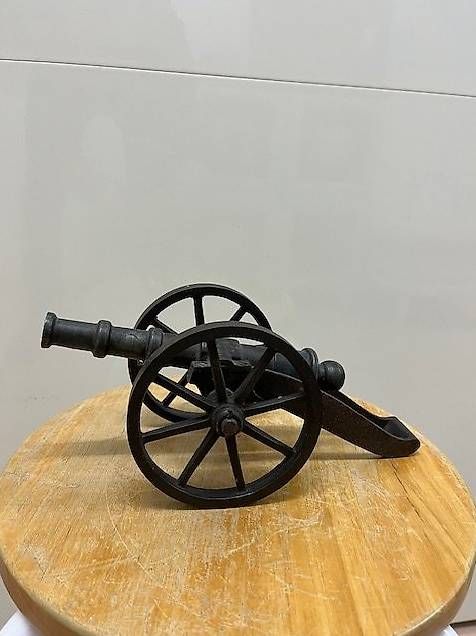 Kit di modellismo & Modellini statici: Kanone aus Gusseisen – Usato da Winterthur venduto da Lukas206