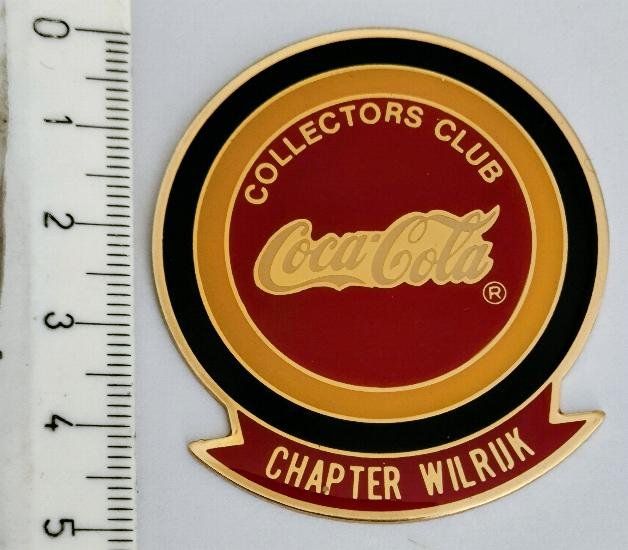 Coca-Cola Placchette & Badge: Exklusiver grosser Coca-Cola  Pin – Usato da Pfäffikon ZH venduto da Colacity