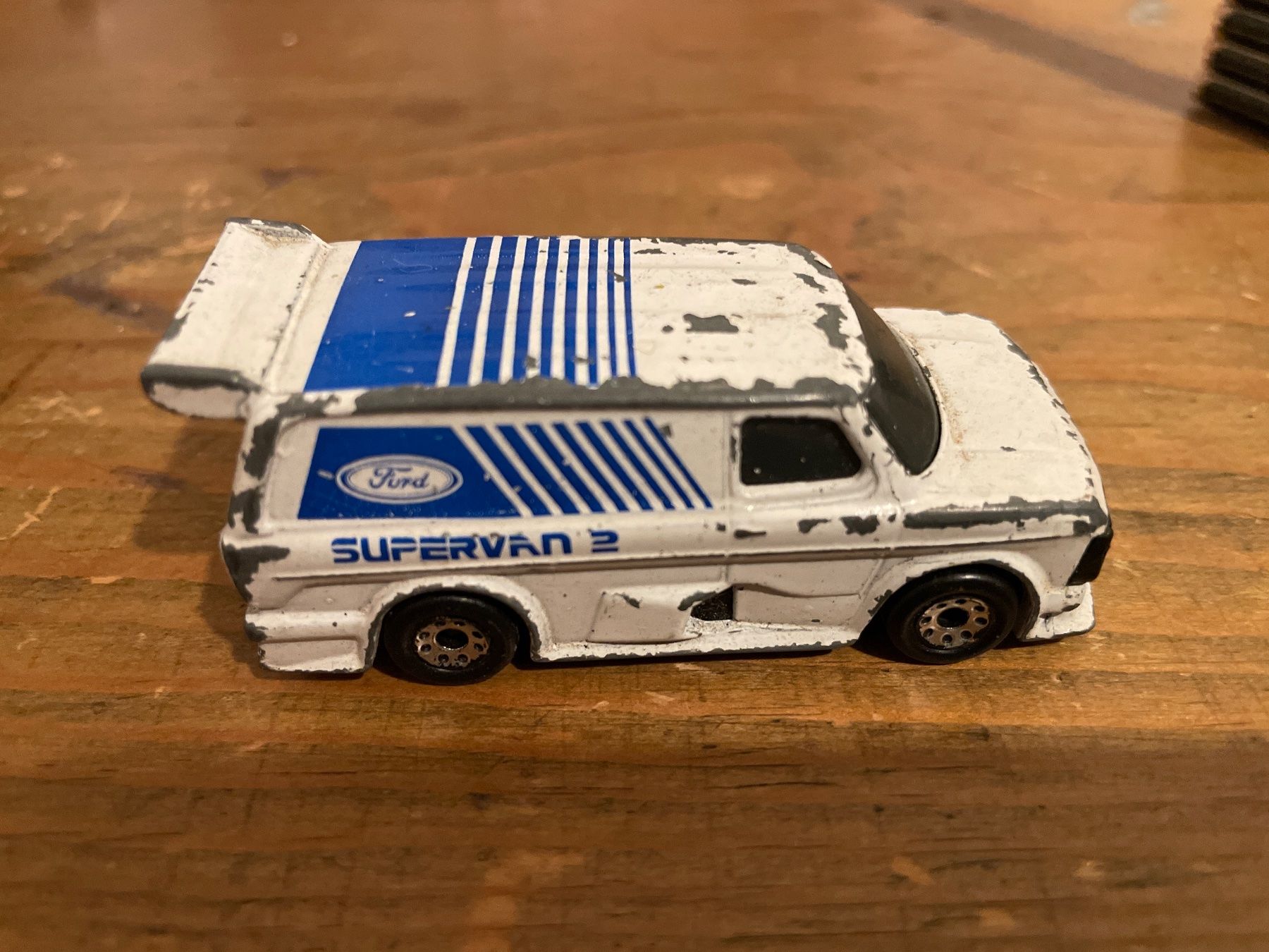 Matchbox Modellini d'auto: Antiker Ford Supervan 2 Modellauto Matchbox – Usato da Winterthur venduto da cheerio97 2
