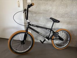 BMX Velo schwarz, Marke Radio, Modell DARKO, gut erhalten