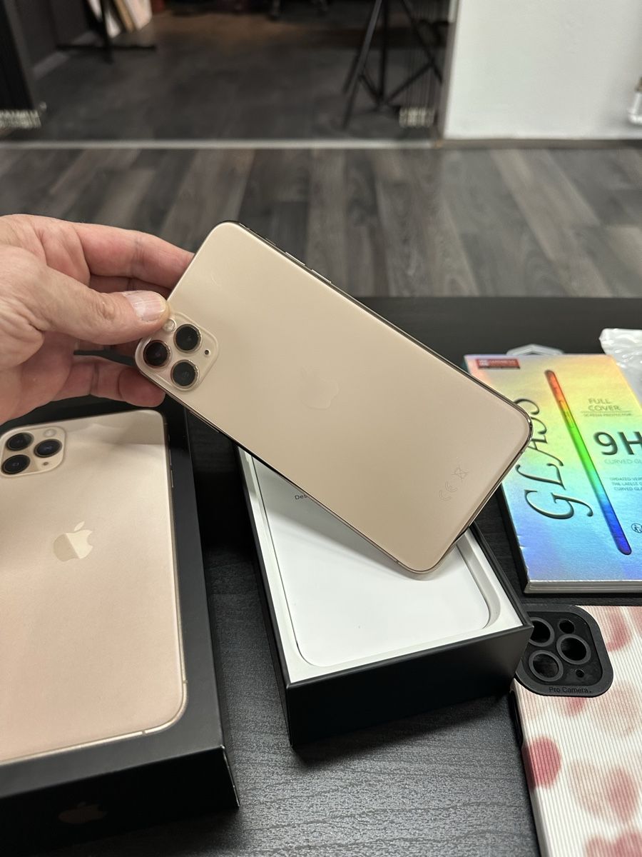 iPhone 11 Pro Max 512Gb Gold (Gebraucht) in Grabs für CHF 173