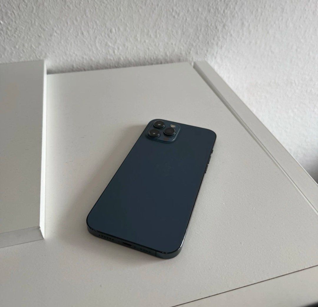 Apple Telefoni cellulari / Smartphones: iPhone 12 Pro Max (512GB) Akku 95% – Usato da Luzern venduto da Waince786 3