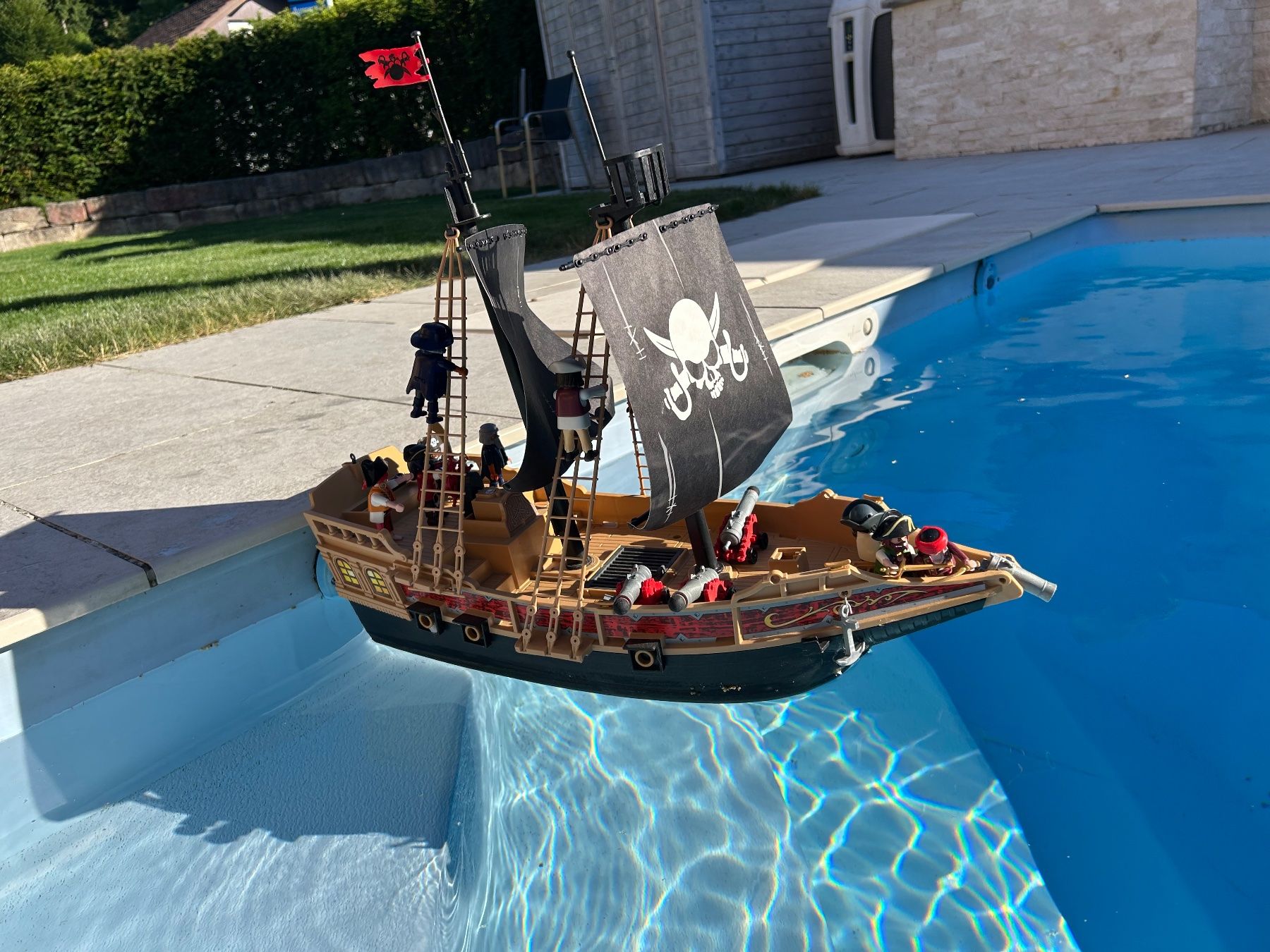 Playmobil Giocattoli: Grosses Playmobil Piratenschiff – Usato da Oetwil am See venduto da Raschler
