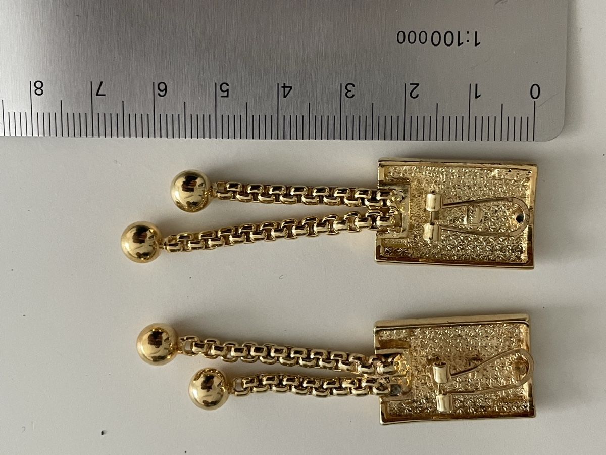 Versace Orecchini pendenti & Orecchini a lobo: Boucles d'oreilles pendante Versace avec chaînettes plaquer  – Difettoso da Worben venduto da benit.drn 3