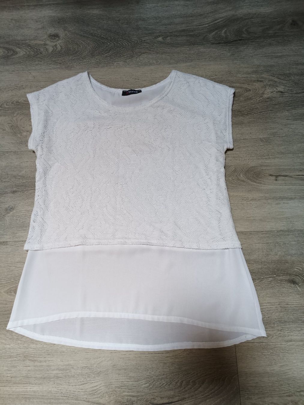 T-shirt: Yendi Shirt L – Usato da Bätterkinden venduto da Elefantenzoo