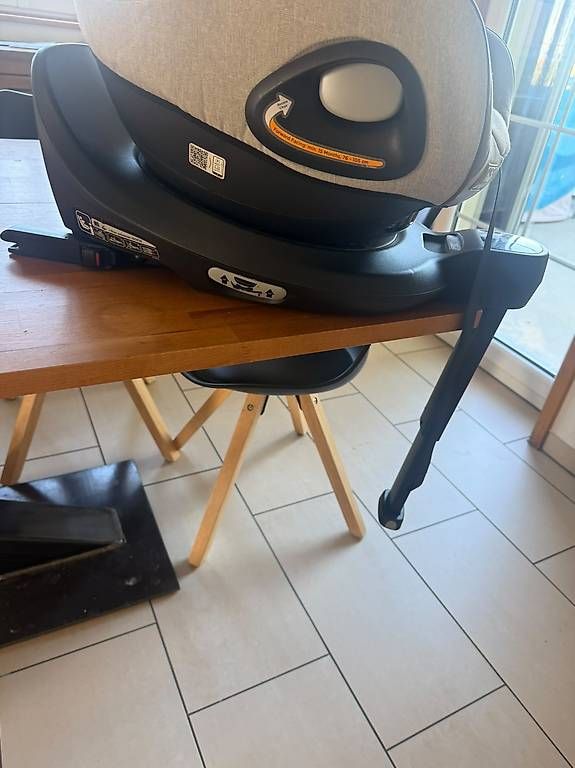 Seggiolini per auto: Siège auto et base isofix  – Usato da Progens venduto da Dzodzette2.0 3
