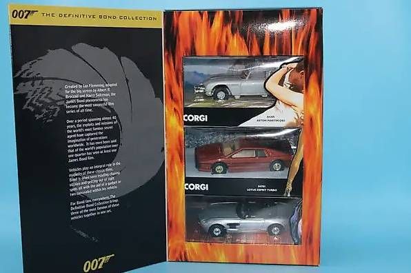 Corgi Toys Modellini d'auto: Corgi James Bond 007 THE DEFINITIVE BOND COLLECTION – Nuovo e nell'imballaggio originale da Allschwil venduto da Majo1 1