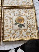 Quadri con fiori e decori dorati, set di 4, con cornice