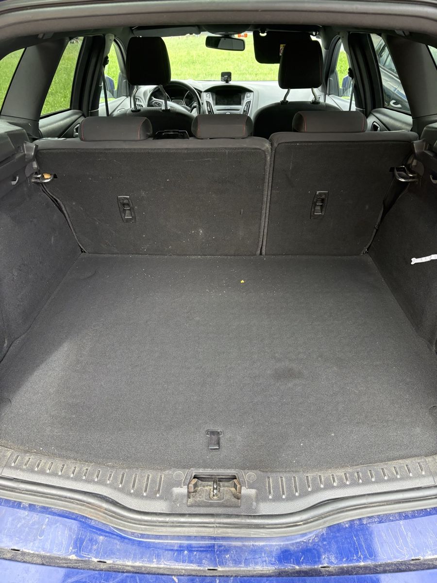 Ford Autos: Ford Focus Kombi – Defekt aus Hergiswil LU von Amrein1208 4