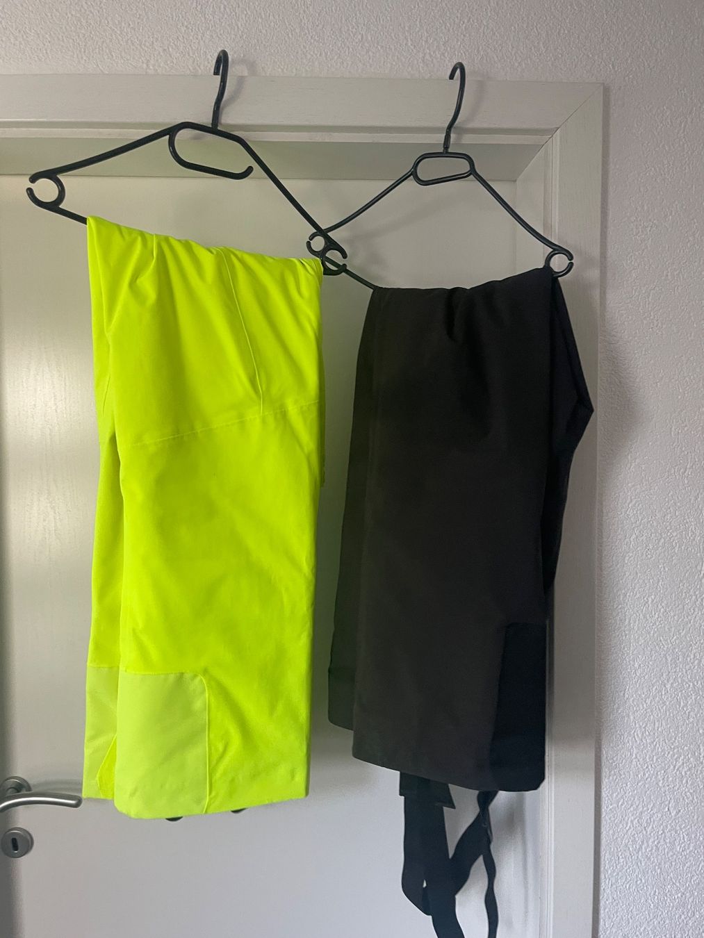 Spyder Completi: Spyder Skijacke und Hosen gr. 52 – Usato da St. Ursen venduto da B1993 2