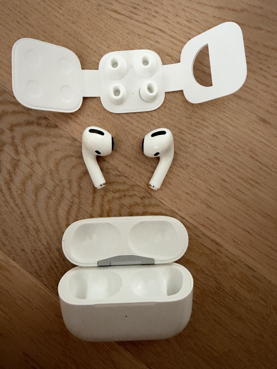Apple Cuffie: Apple AirPods Pro – Usato da Winterthur venduto da Henici 1