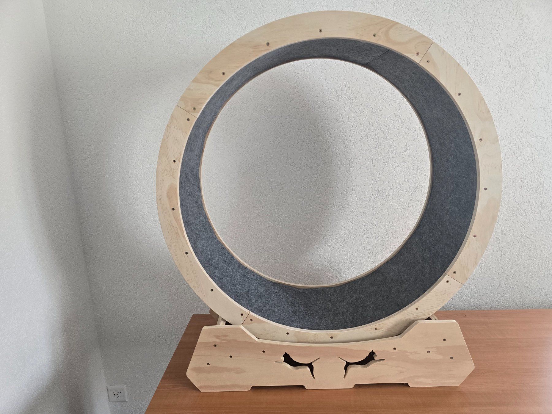 Liege- & Schlafplätze: Roue pour chat Neuve – Neu (gemäss Beschreibung) aus Les Verrières von kitel79