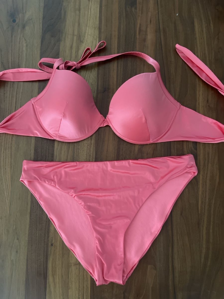 Maillots de bain & Bikinis: Bikini Koralle Grösse 38 neuwertig – D'occasion à Adliswil par JadrankaR