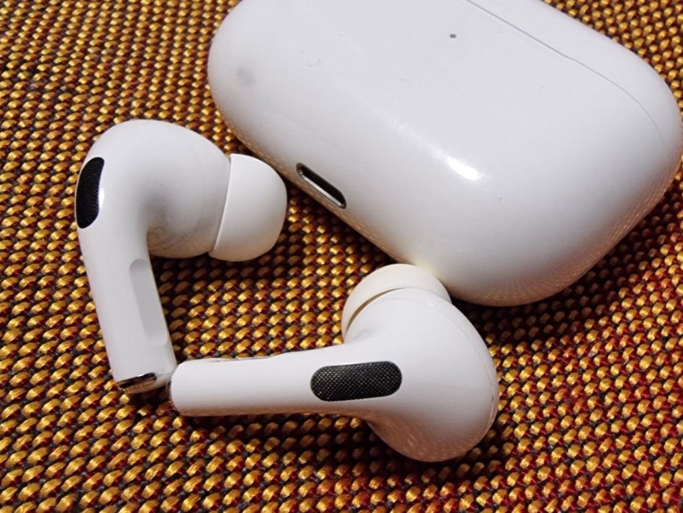 Apple AirPods Pro Modell A2190 (Gebraucht) in Liestal für CHF 66 – nur ...