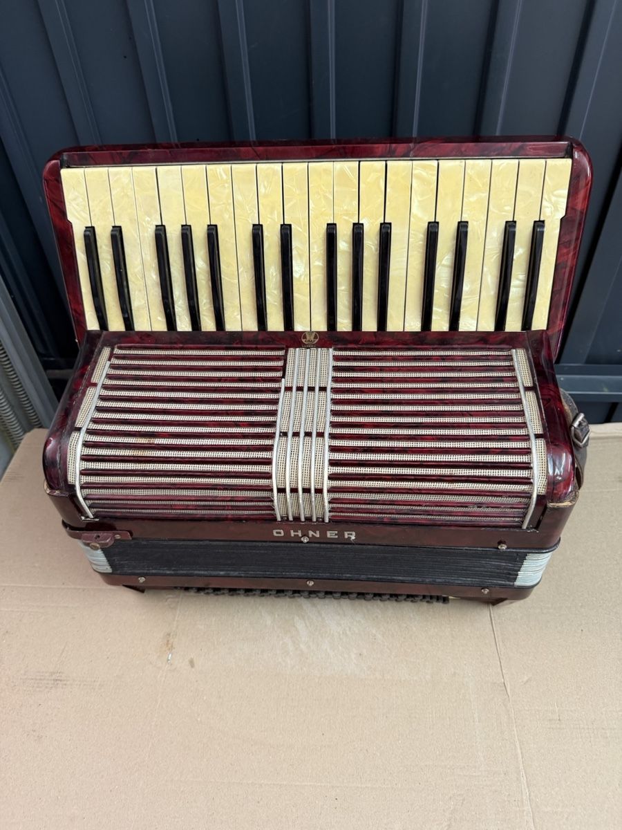 Hohner Strumenti musicali: Akkordeon Oehler aus Nachlass Zustand siehe Bilder – Difettoso da Kreuzlingen venduto da Roller-Werkstatt