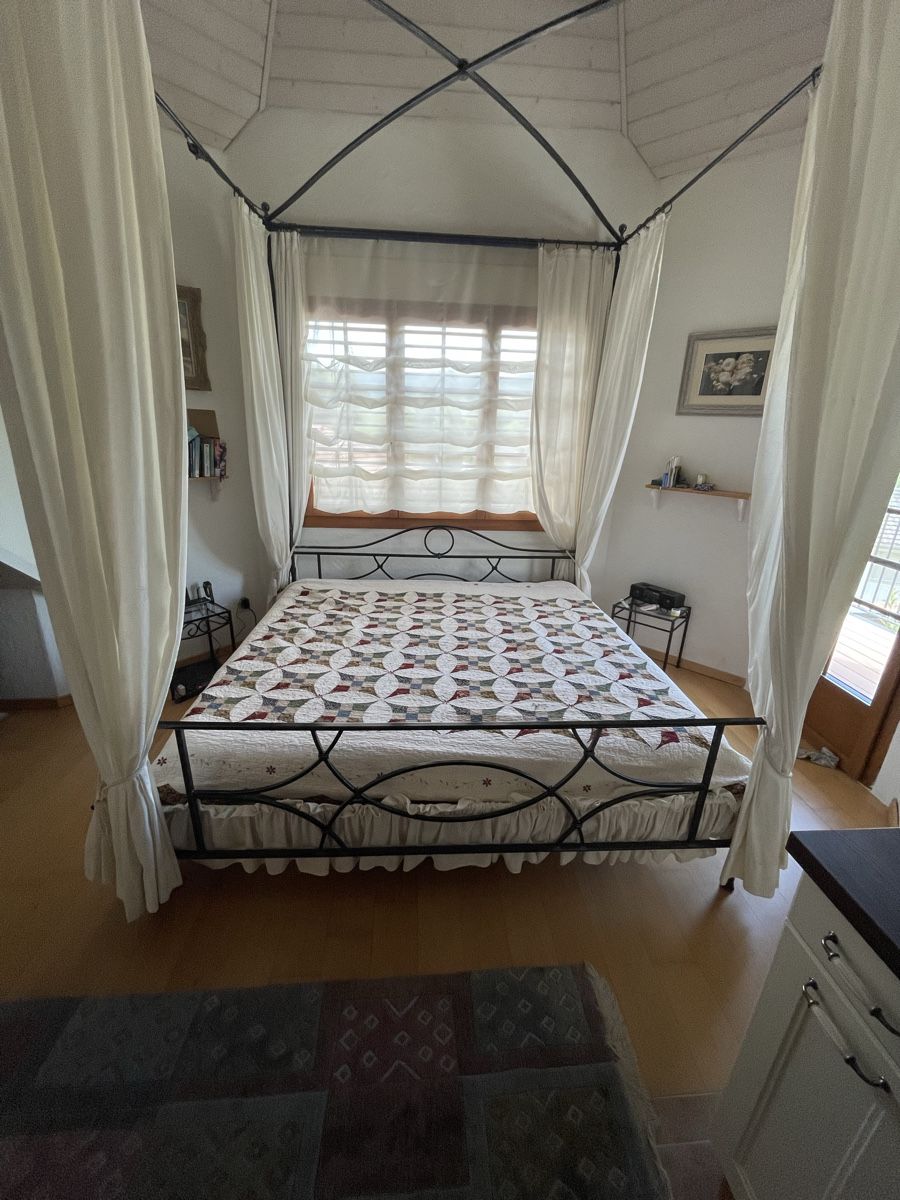 Lits: Bett Himmelbett  – D'occasion à Wölflinswil par Euch0 4