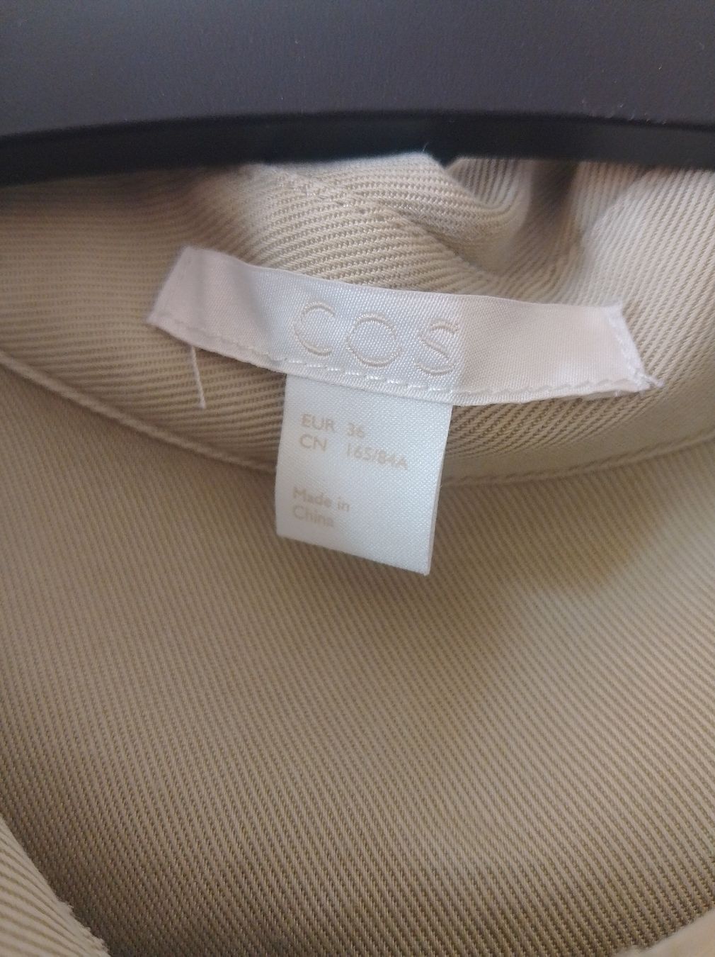 Cos Blusen: chemise COS vert tilleul – Gebraucht aus La Chaux-de-Fonds von youplavie 1