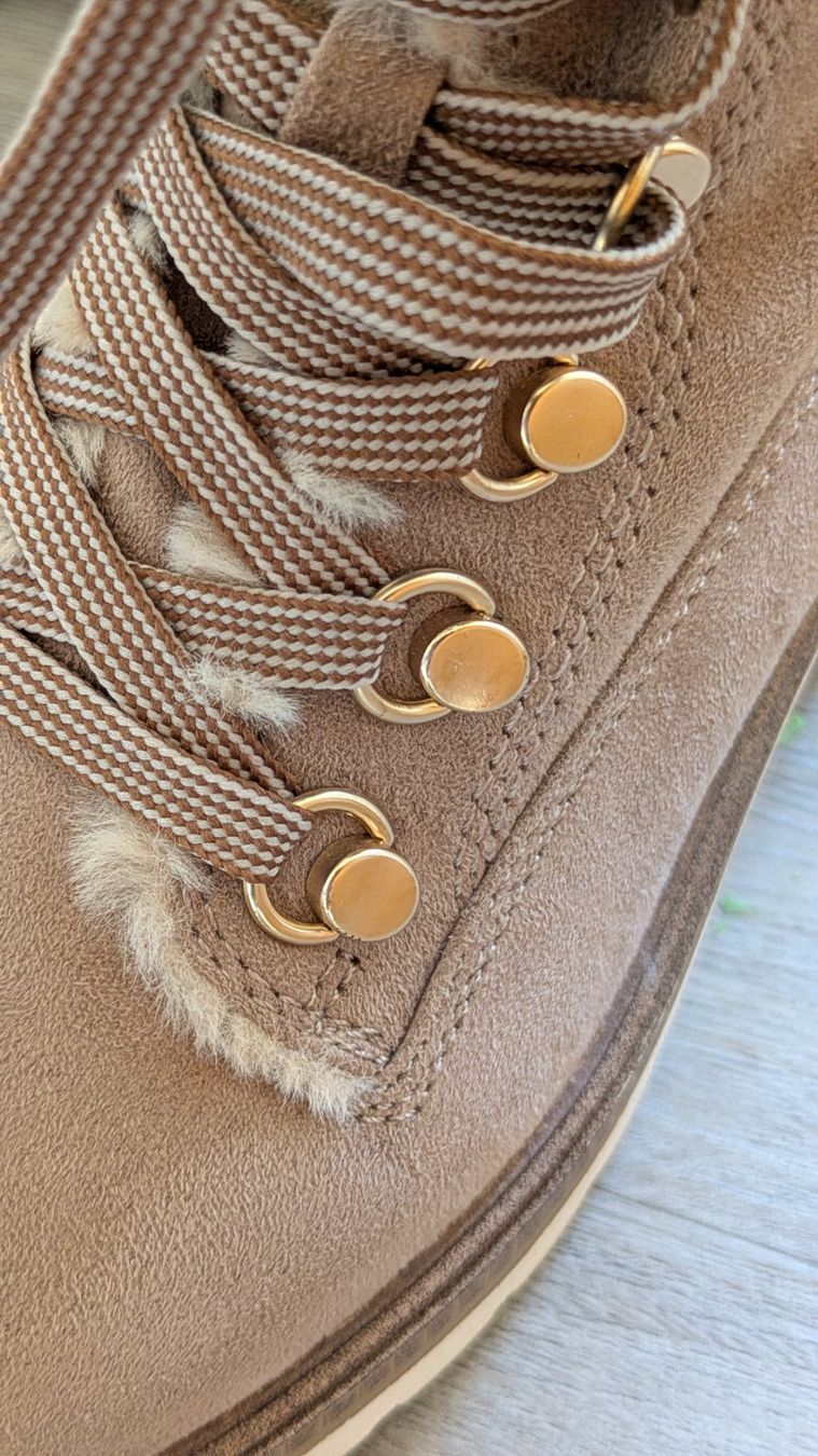 Scarpe da donna: Bottines hiver beiges – Usato da Orsieres venduto da IndianaJones50a 2