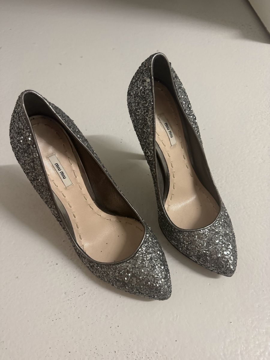 Miu Miu Damenschuhe: Miu Miu Glitter Heels  – Gebraucht aus Herrliberg von Tubalp