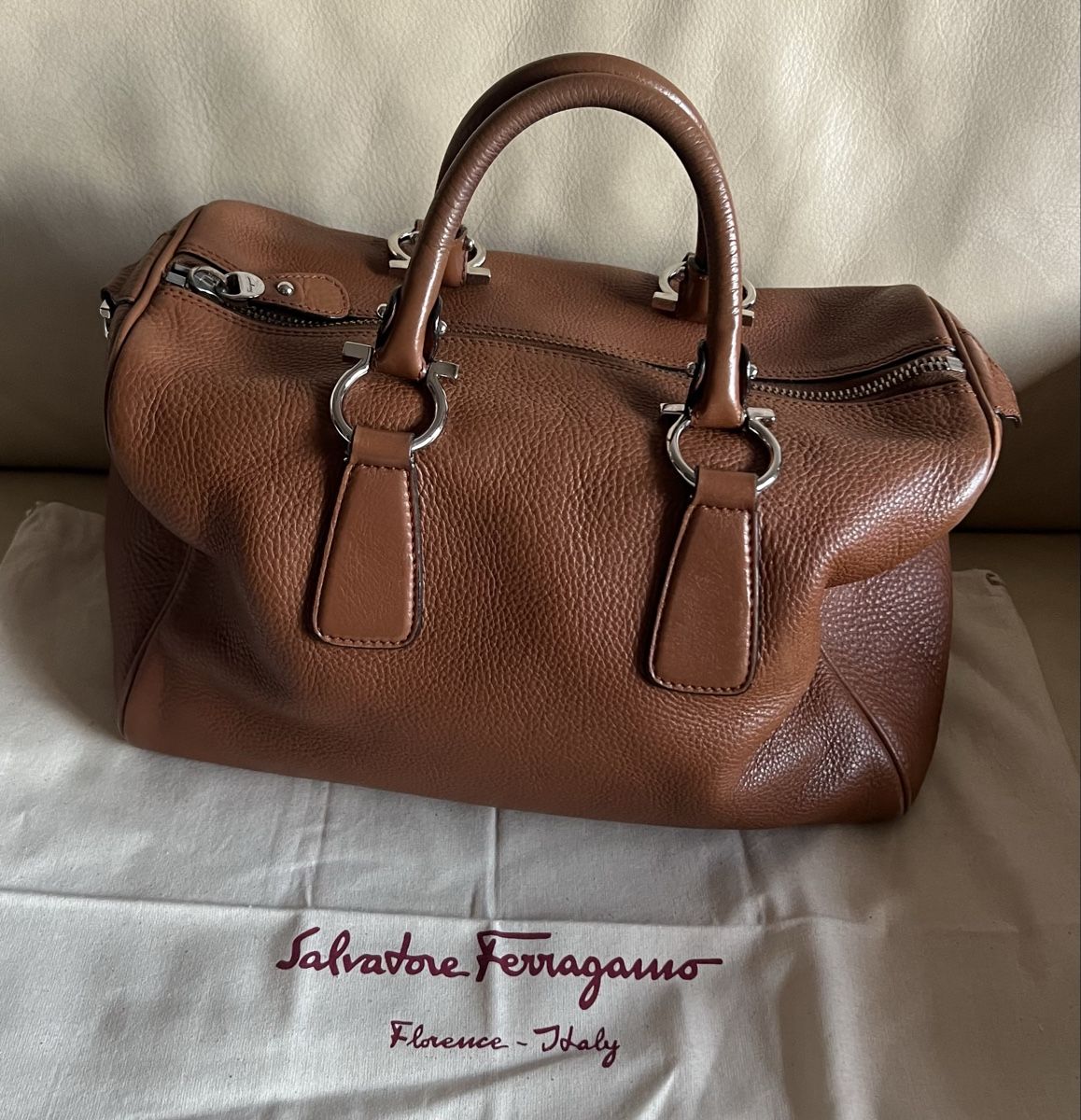Salvatore Ferragamo Borse da donna: Ledertasche von Salvatore Ferragamo Original – Usato da Schaan venduto da nan_2pg2