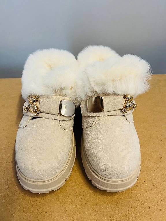 Damenschuhe: Damenschuhe weiss – Neu und originalverpackt aus Emmen von IMV-Liquidationen