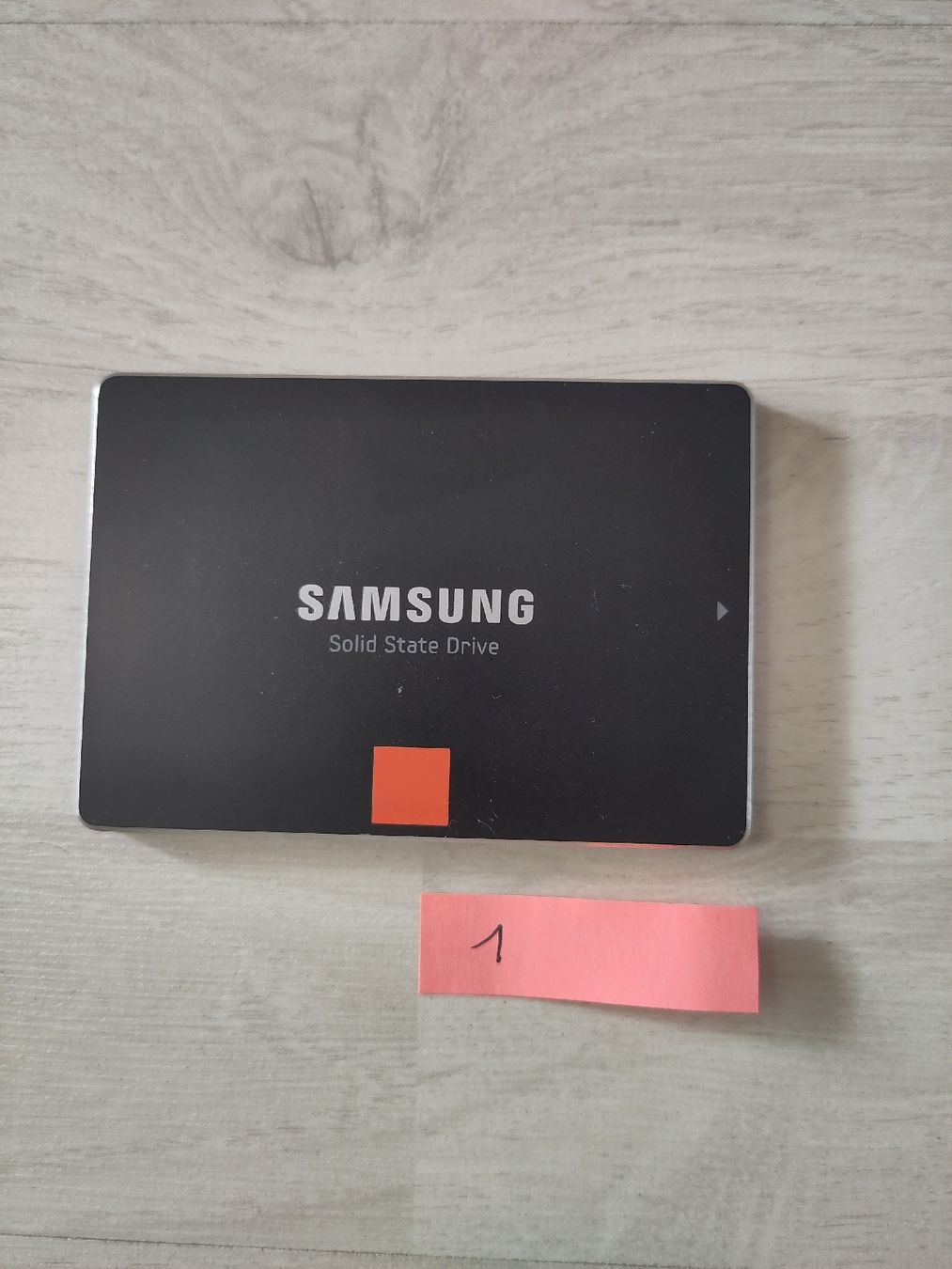 Samsung Dischi rigidi: 512GB SSD Samsung 840 Pro – Usato da Sargans venduto da sve_hjs5