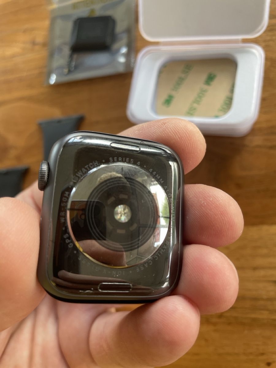 Apple Smartwatch: Defekte Apple watch series 4 – Difettoso da GÜMLIGEN venduto da DJ-Jana 3