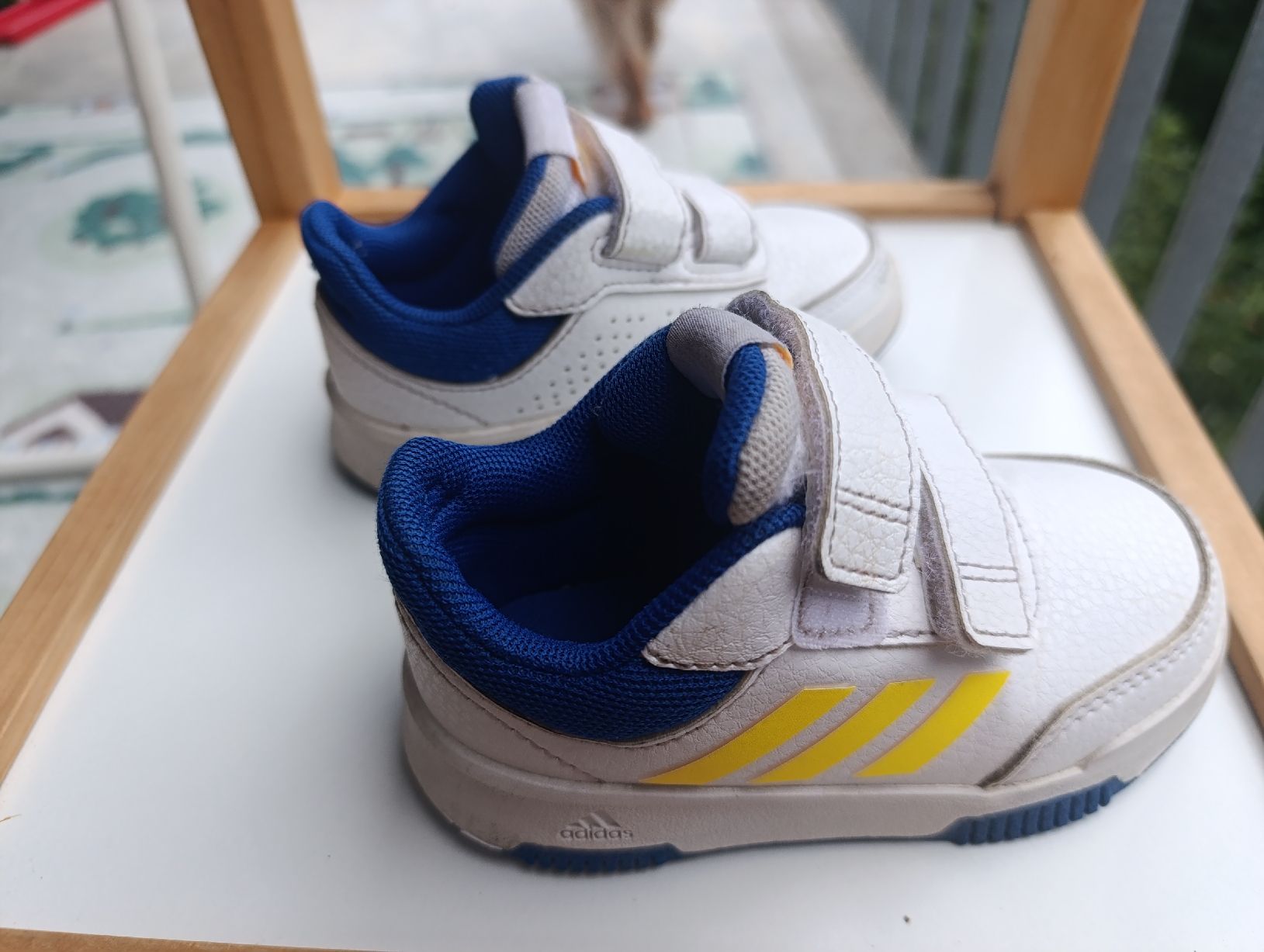 Adidas Scarpe per ragazzi: Adidas Schuhe  – Usato da Ittigen venduto da mih_vj86 1