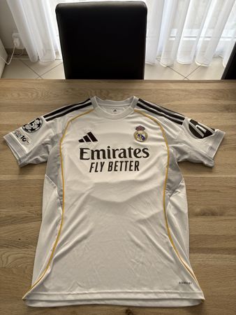 Fussballtrikot Real Madrid Valverde 8 Grösse M