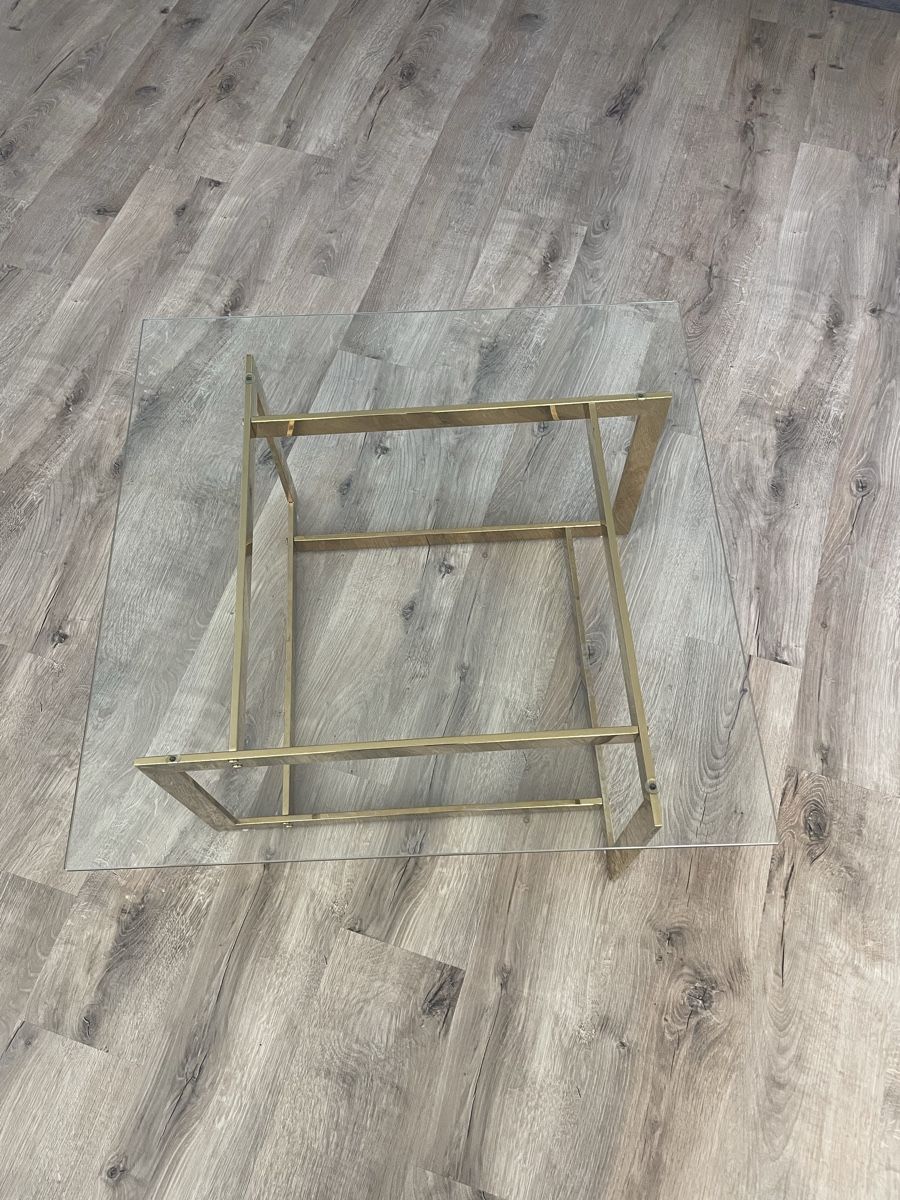 Tavoli: Glas Couchtisch mit Goldgestell – Usato da Anglikon venduto da alessandra.na 2