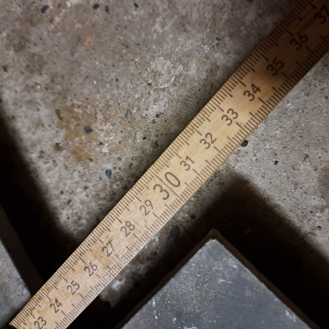 Piatti di portata: eisenguss platten – Usato da Benzenschwil venduto da 007tinu 2