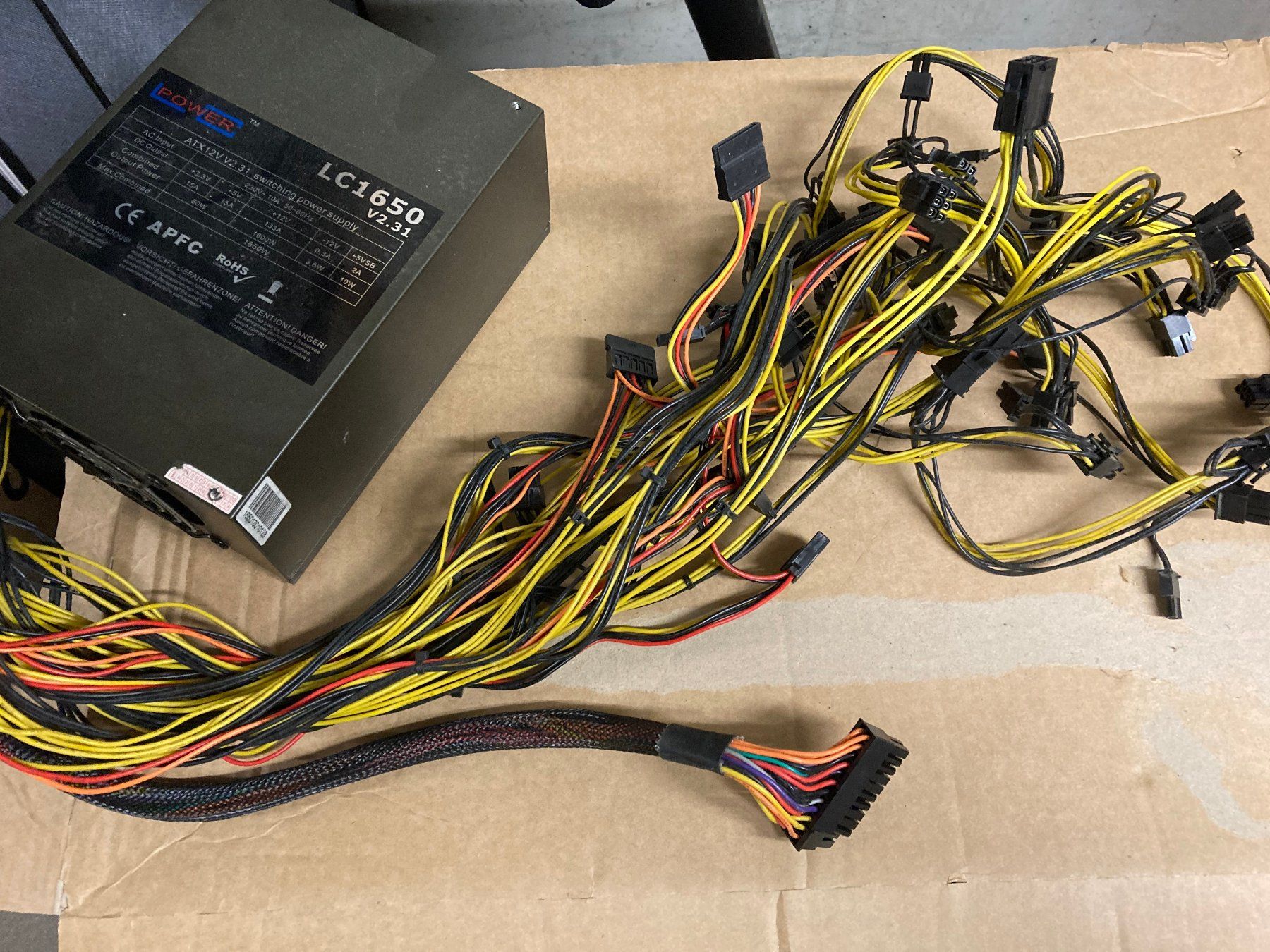 Componenti elettronici: LC Power LC1650 V2.31 Mining Edition 1650W Netzteil – Usato da Wettingen venduto da Schabernack_sam 1