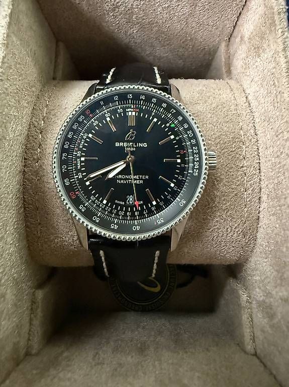 Breitling Uhren: Breitling Navitimer 41mm – Gebraucht aus Aegerten von reosone