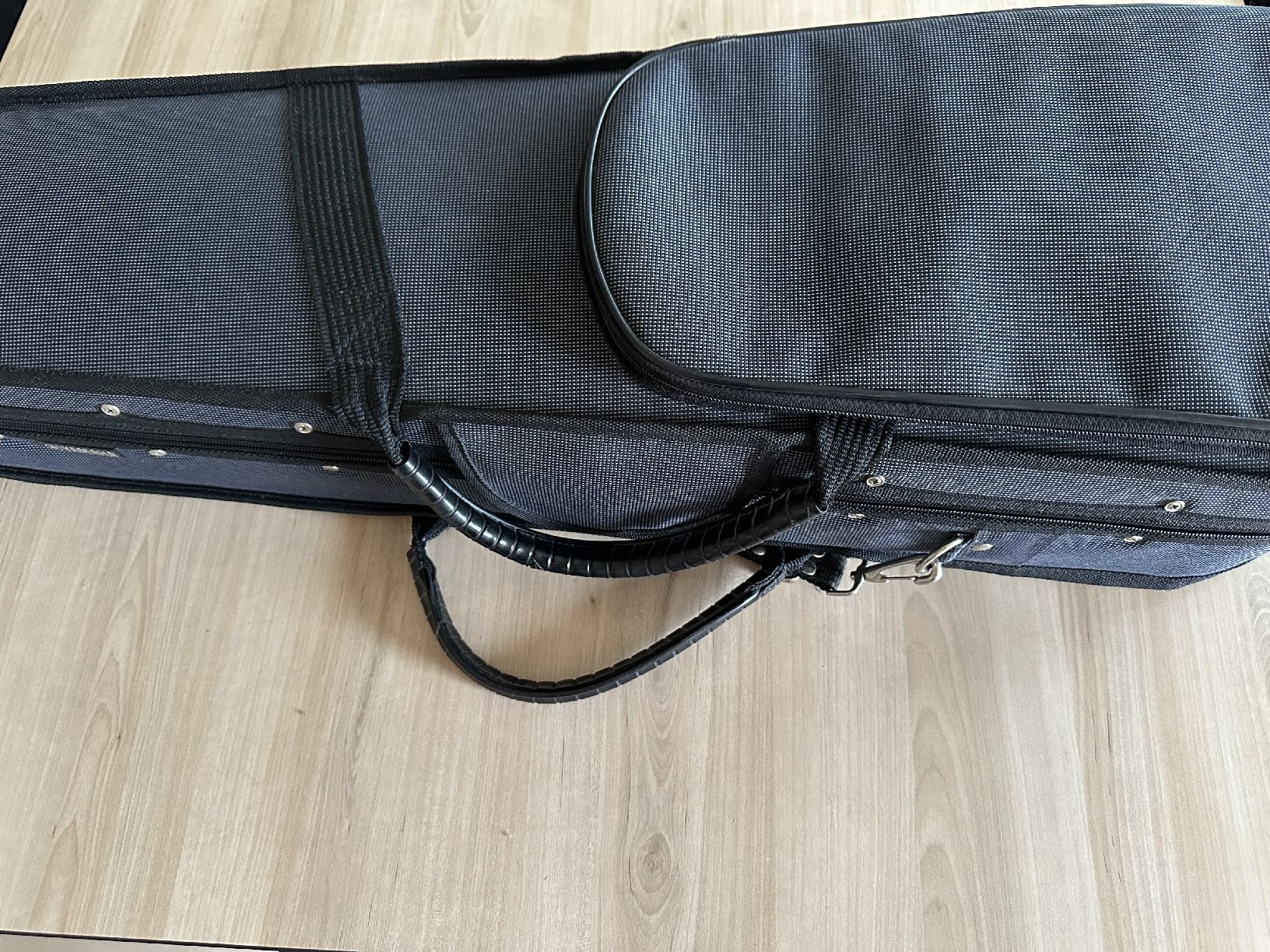 Yamaha Strumenti musicali: Violon Yamaha + accordeur, étui, épaulière. – Usato da Moutier venduto da cos_t72f 5