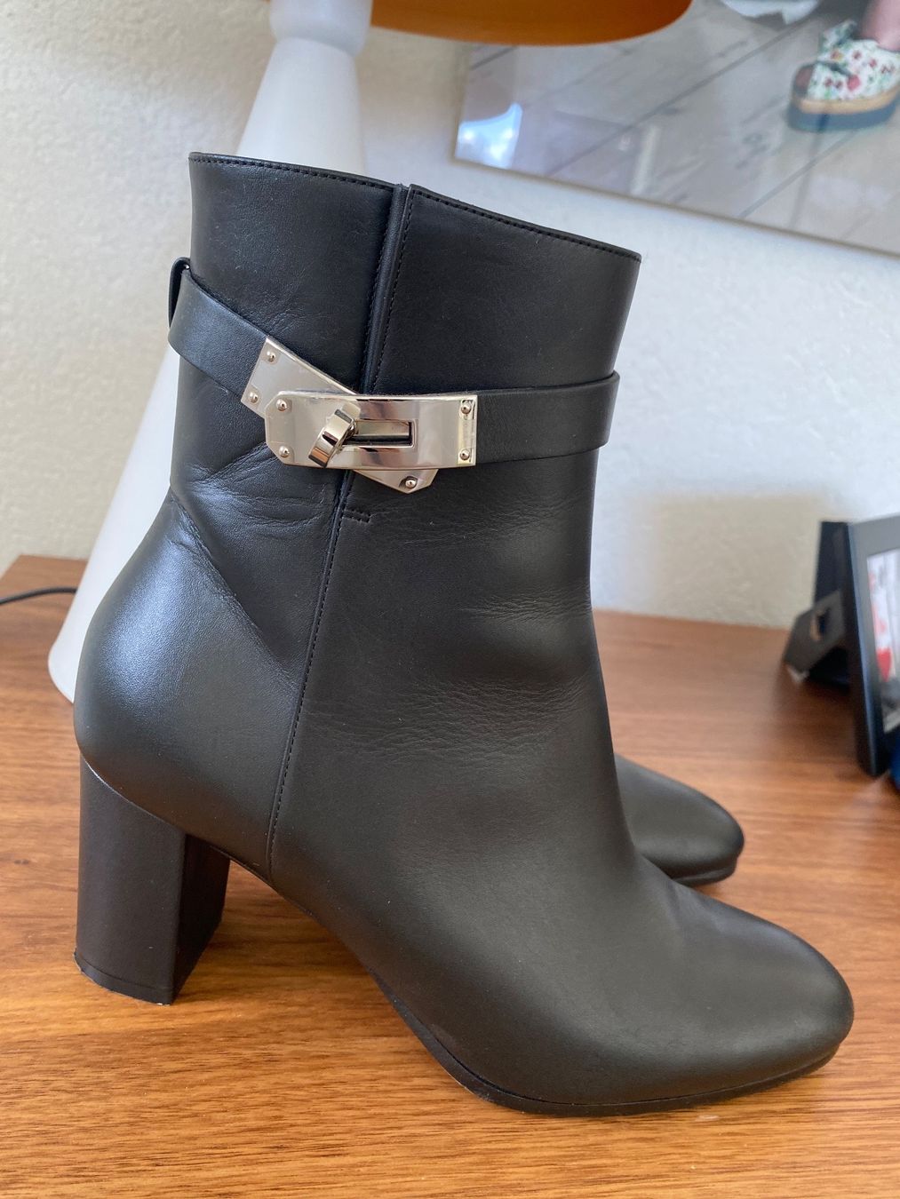 Chaussures femmes: Hermès bottines – D'occasion à Troinex par Lilyrose01 1