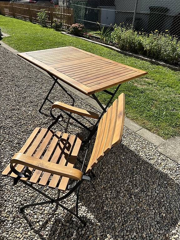 Set di tavolo e panche: Gartentisch mit 4 Stühlen, Holz-Metall – Usato da Sirnach venduto da Clanso 4