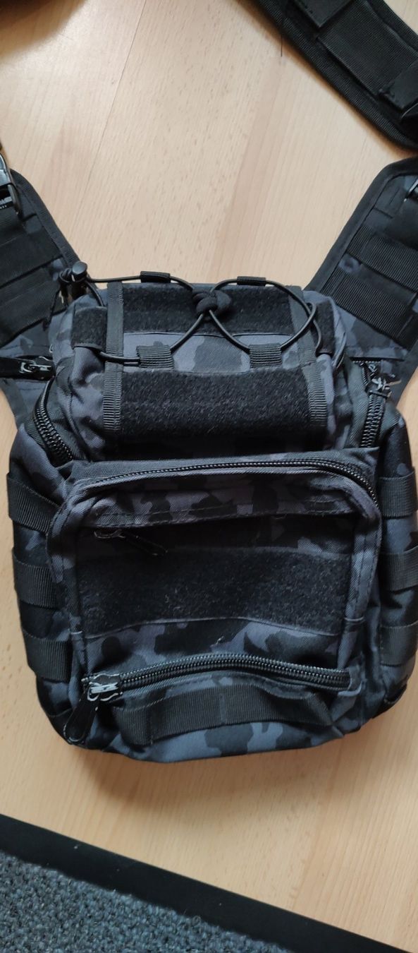 Borse: Umhänge Tasche camo schwarz – Usato da Grenchen venduto da car_qq2t 1