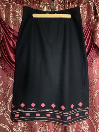 Rock aus 60%Wolle, schwarz, wie neu