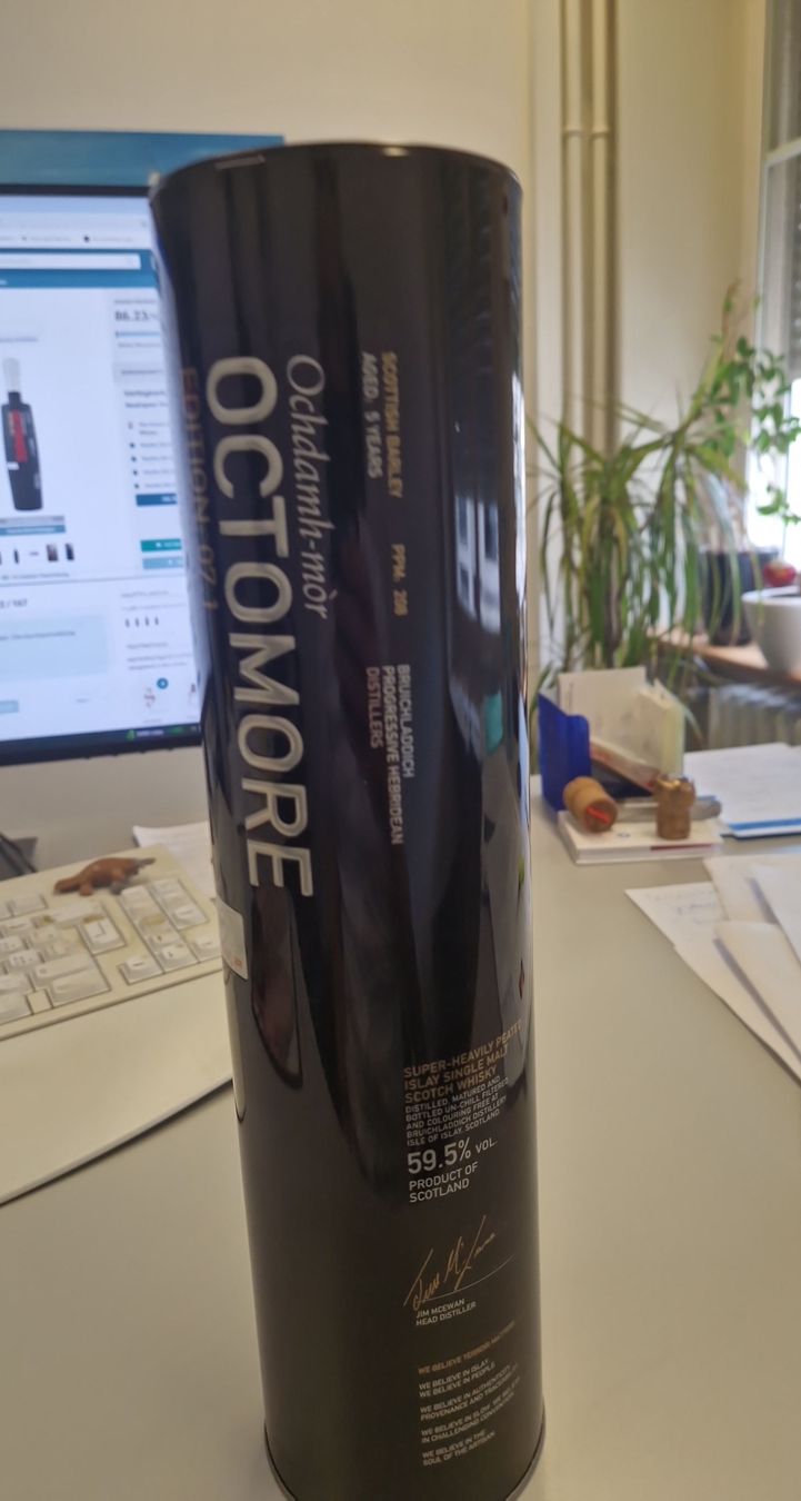 Octomore Bevande alcoliche: Octomore 07.1 Islay Single Malt Whisky – Nuovo e nell'imballaggio originale da Winterthur venduto da Pepe83
