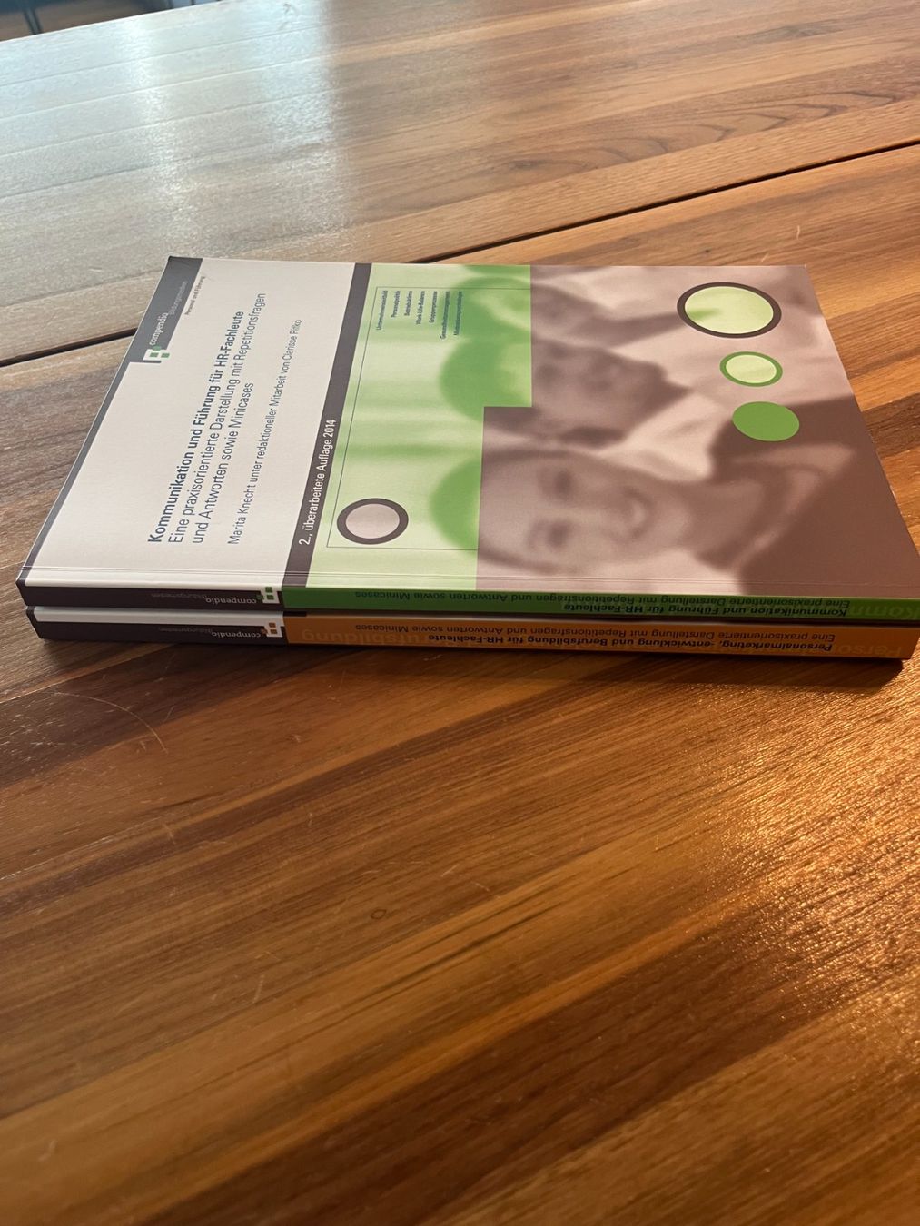 Libri: HR Fachleute Bundle – Nuovo (secondo la descrizione) da Egerkingen venduto da simsigi 2