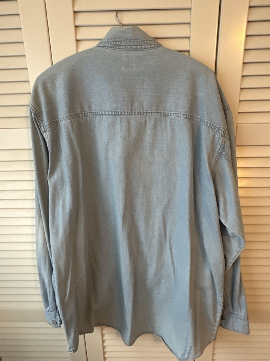 Levi's Camicie: Levi's Jeanshemd hellblau Baumwolle Grösse L  – Usato da Berikon venduto da Rueegg4 4
