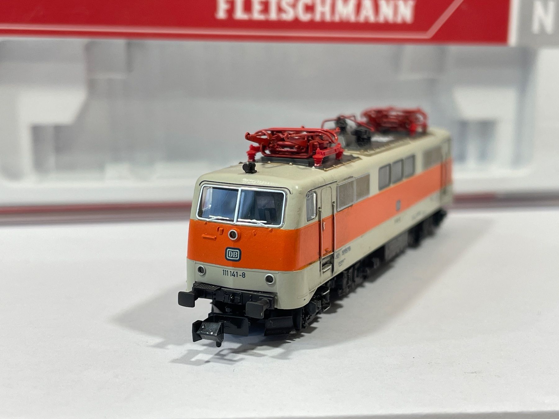 Fleischmann Modellini di ferrovie: Fleischmann 734607 DB BR 111 E-Lok , gealtert, Spur N – Usato da Wilderswil venduto da Modellbahn-Shop-Moll 1